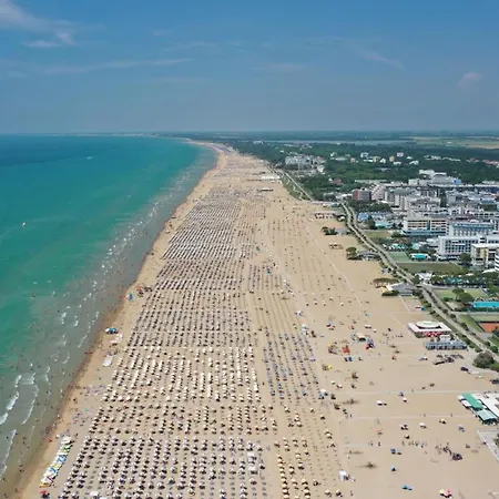 Apartment Ai Pianeti I And Ii-two-bedroom Bibione